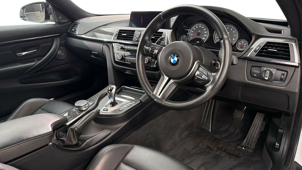 BMW M4 M4 Dct Competition Pack WO19HYJ White #6