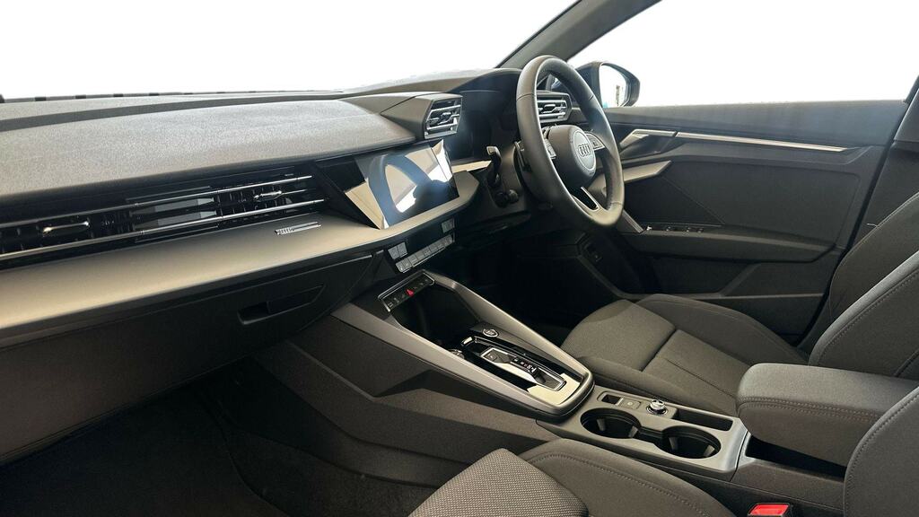 Audi A3 40 Tfsi E Sport S Tronic RJ25XHG Blue #2
