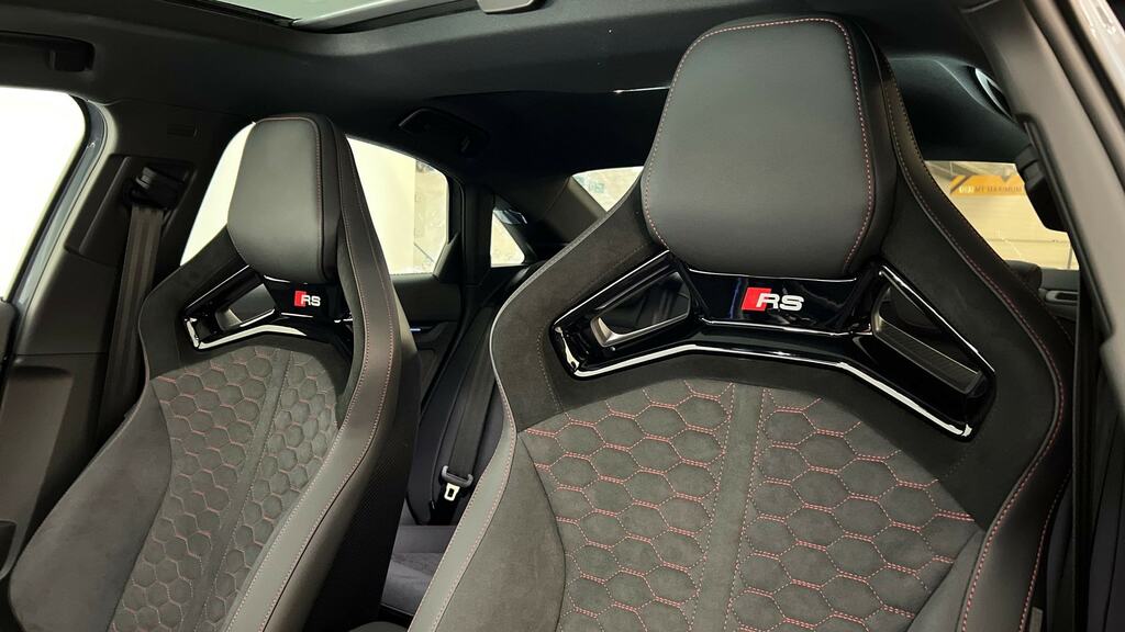 Audi RS3 Carbon Vorsprung Black #15