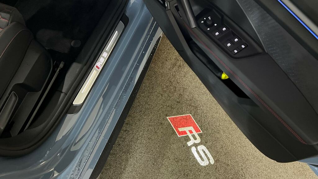 Audi RS3 Carbon Vorsprung Black #31