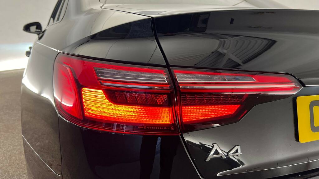 Audi A4 35 Tfsi Technik S Tronic Black #23