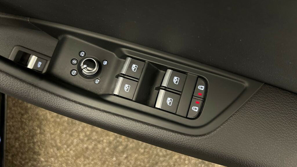 Audi A4 35 Tfsi Technik S Tronic Black #26
