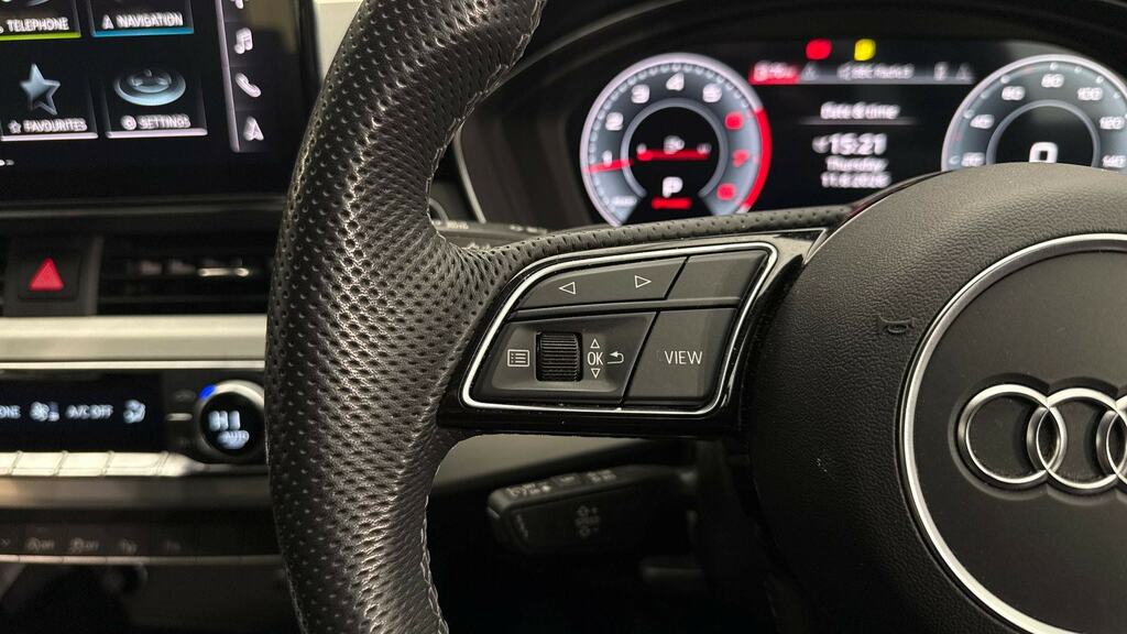 Audi A4 Avant Black Edition Blue #17