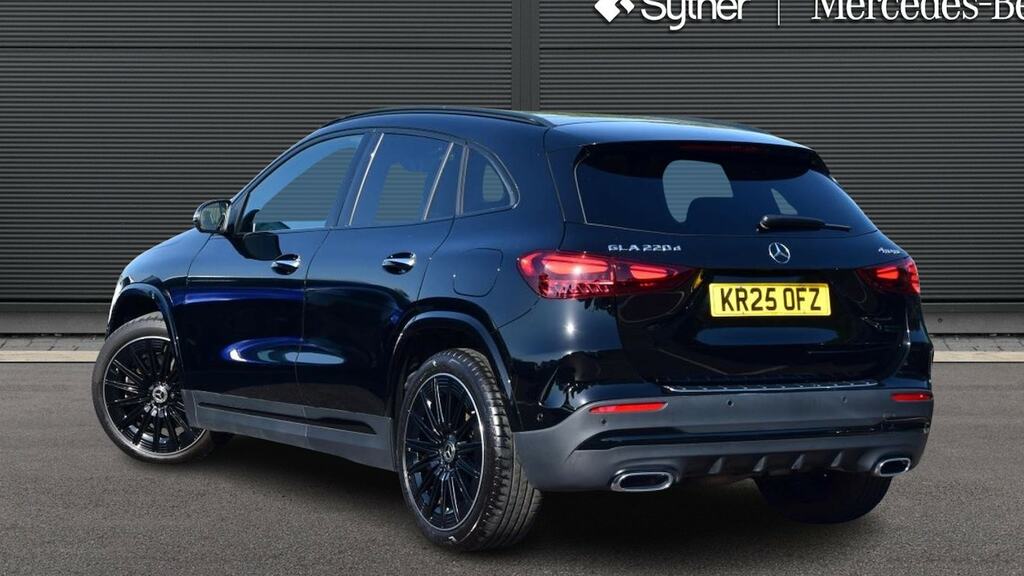 Mercedes-Benz GLA Class Gla 220D 4Matic Amg Line Premium Plus KR25OFZ Black #2