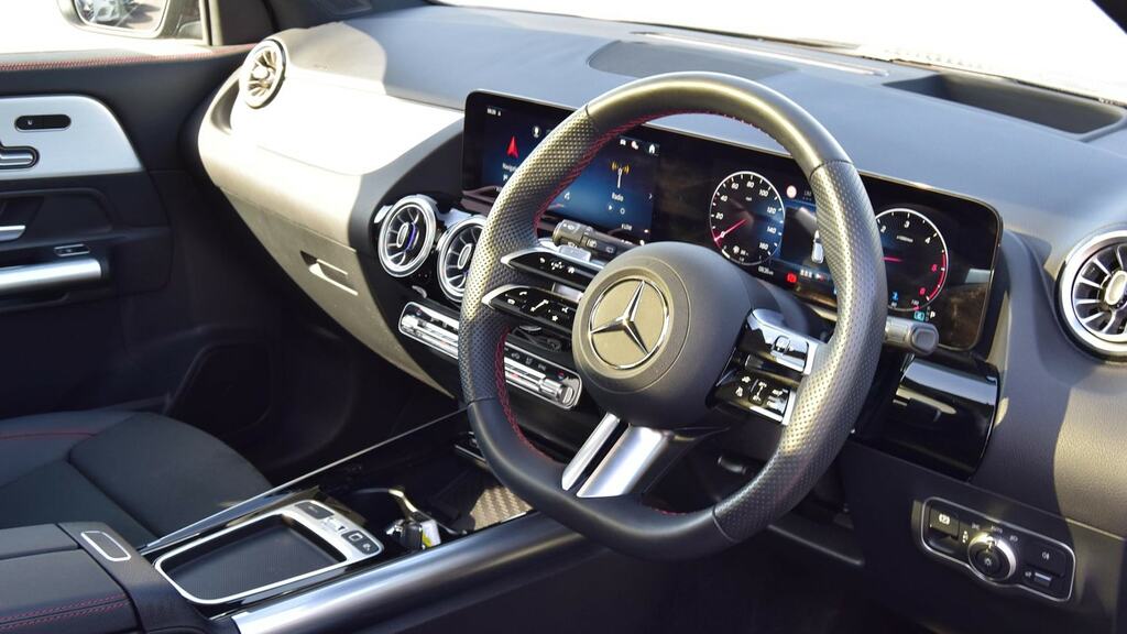 Mercedes-Benz GLA Class Gla 220D 4Matic Amg Line Premium Plus KR25OFZ Black #3
