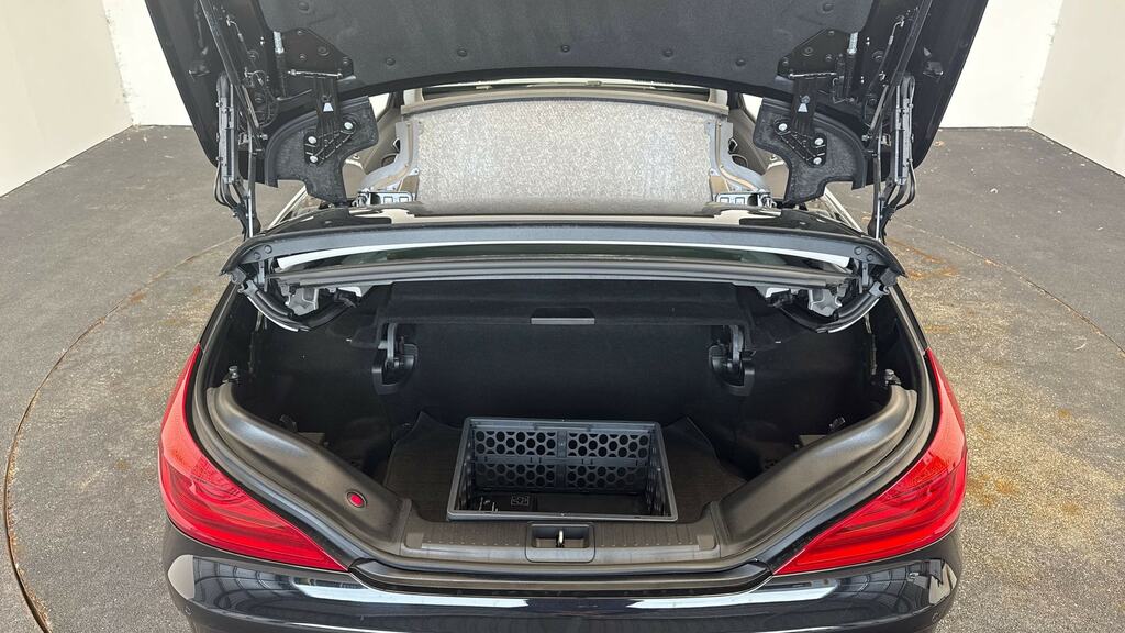 Mercedes-Benz SL Class Petrol #21
