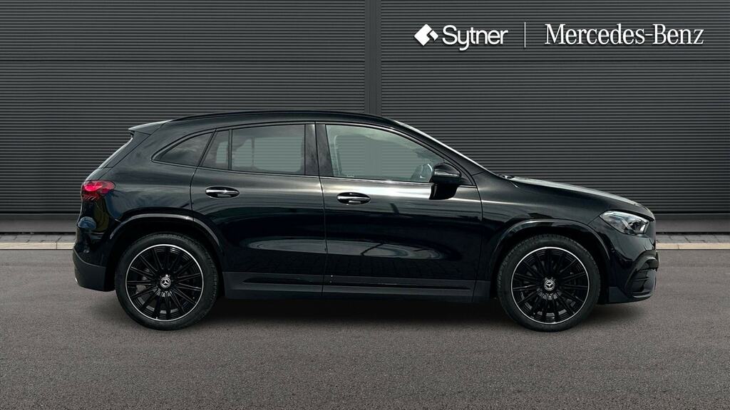 Mercedes-Benz GLA Class Gla 220D 4Matic Amg Line Premium Plus KW25DDJ Black #4