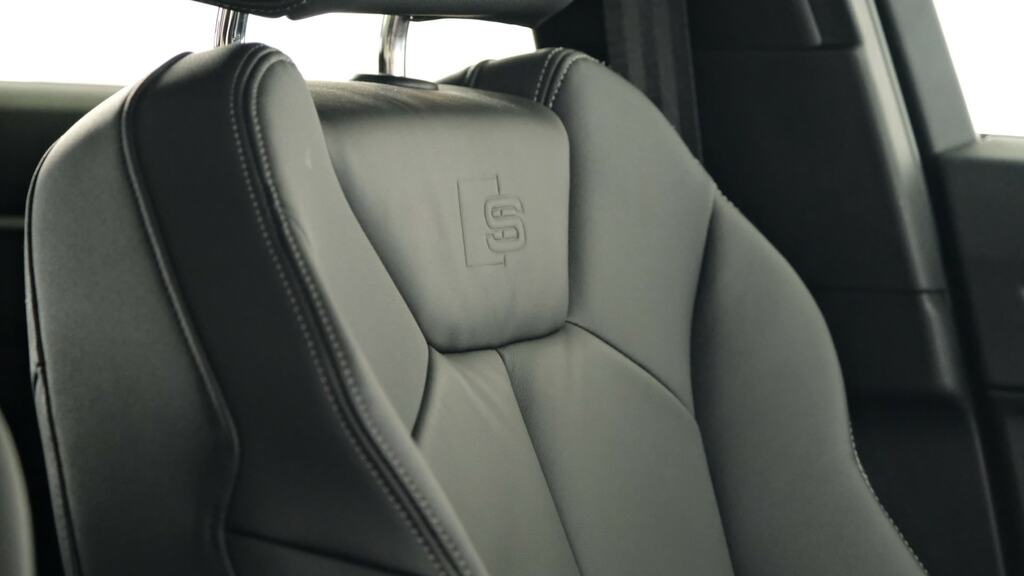 Audi Q3 Black Edition Black #9
