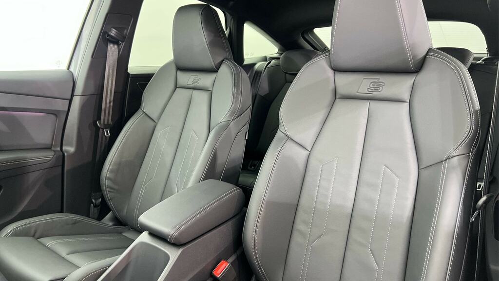 Audi Q4 E Tron 210Kw 45 82Kwh Black Edition Tech Pack Grey #15