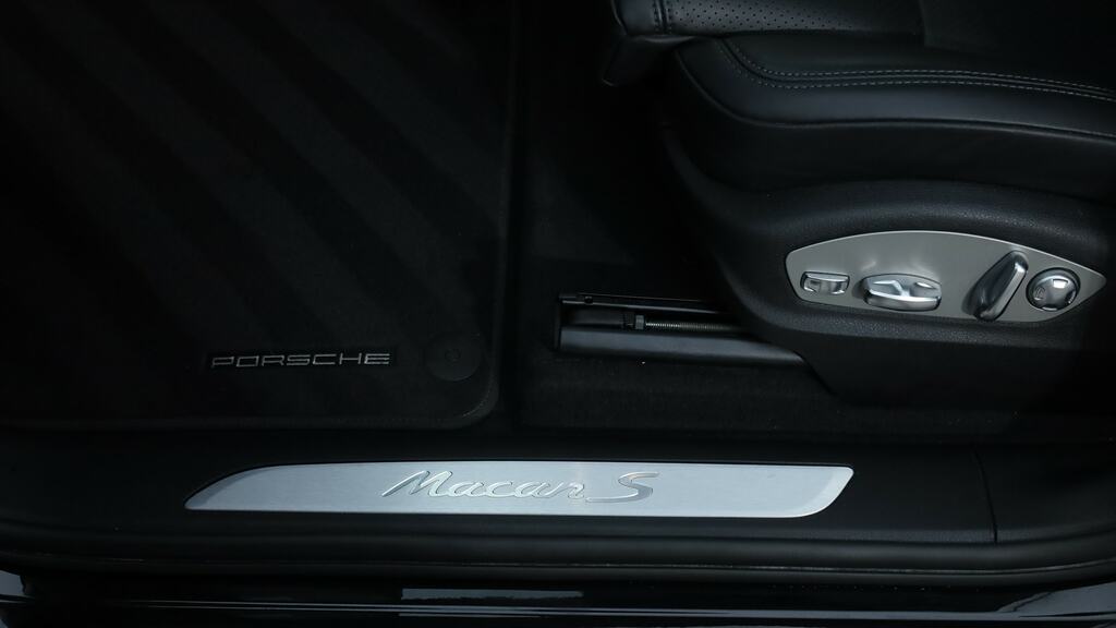 Porsche Macan Gts Blue #22