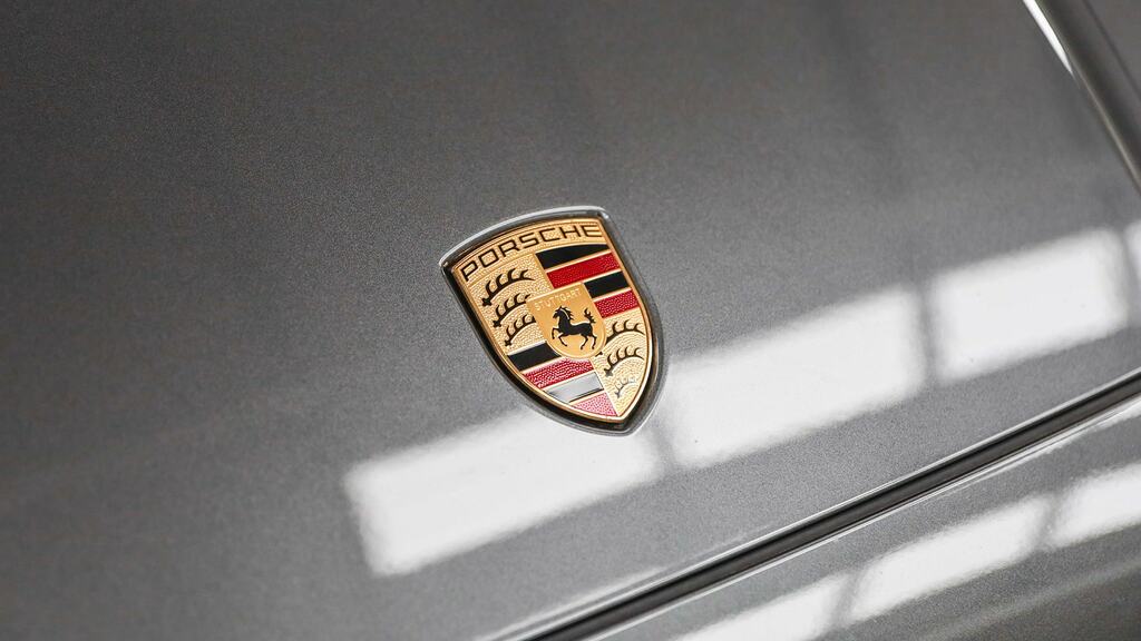 Porsche Cayenne E-hybrid Tiptronic S White #32