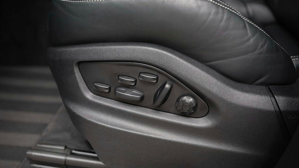 Porsche Cayenne E-hybrid Tiptronic S White #27