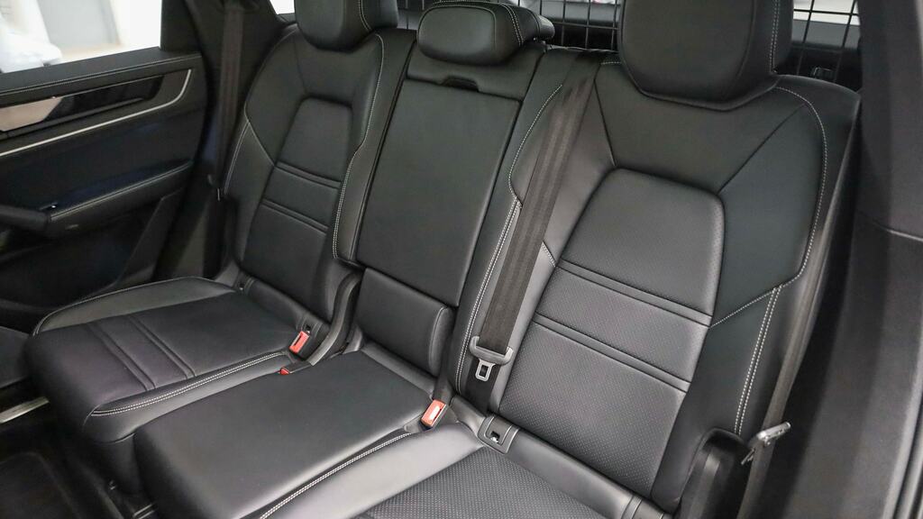 Porsche Cayenne E-hybrid Tiptronic S White #11