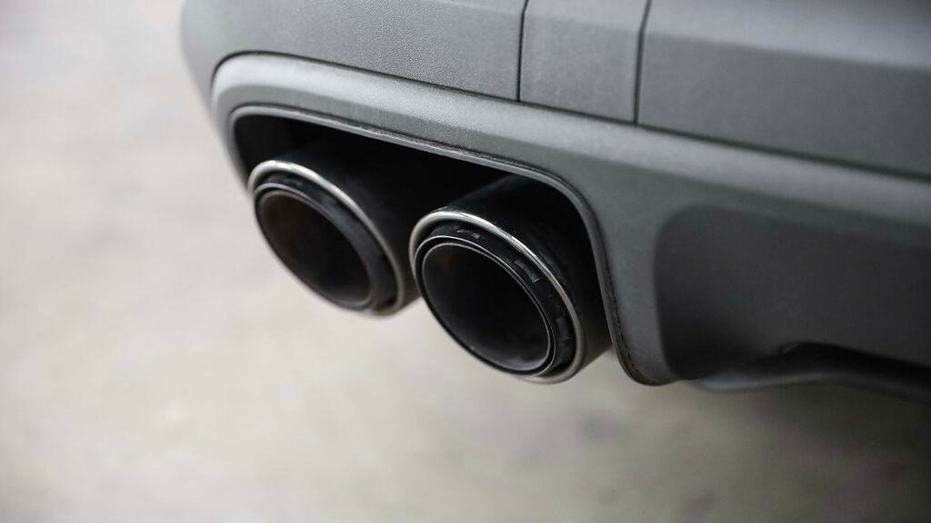Porsche Cayenne E-hybrid Tiptronic S White #33