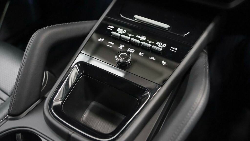 Porsche Cayenne E-hybrid Tiptronic S White #21