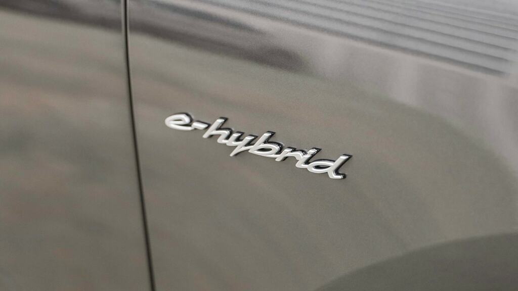 Porsche Cayenne E-hybrid Tiptronic S White #30