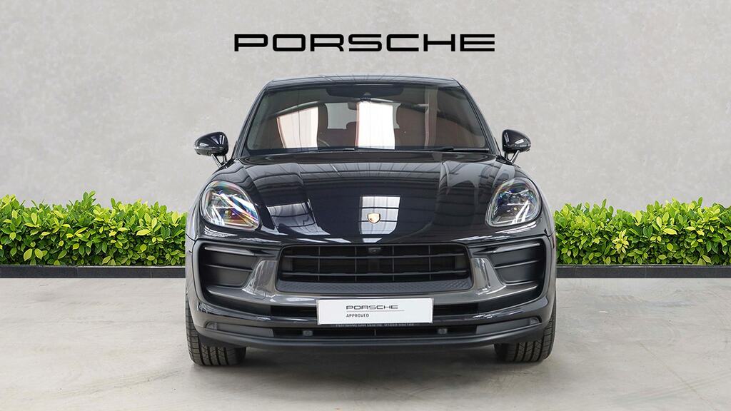 Porsche Macan T Pdk Black #5