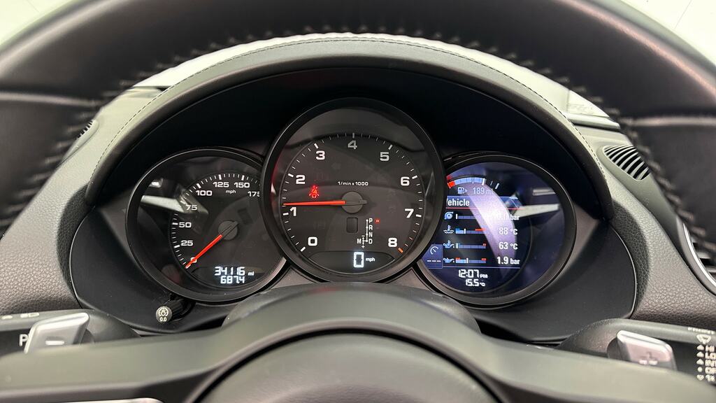 Porsche 718 Boxster 2.0 Pdk White #24