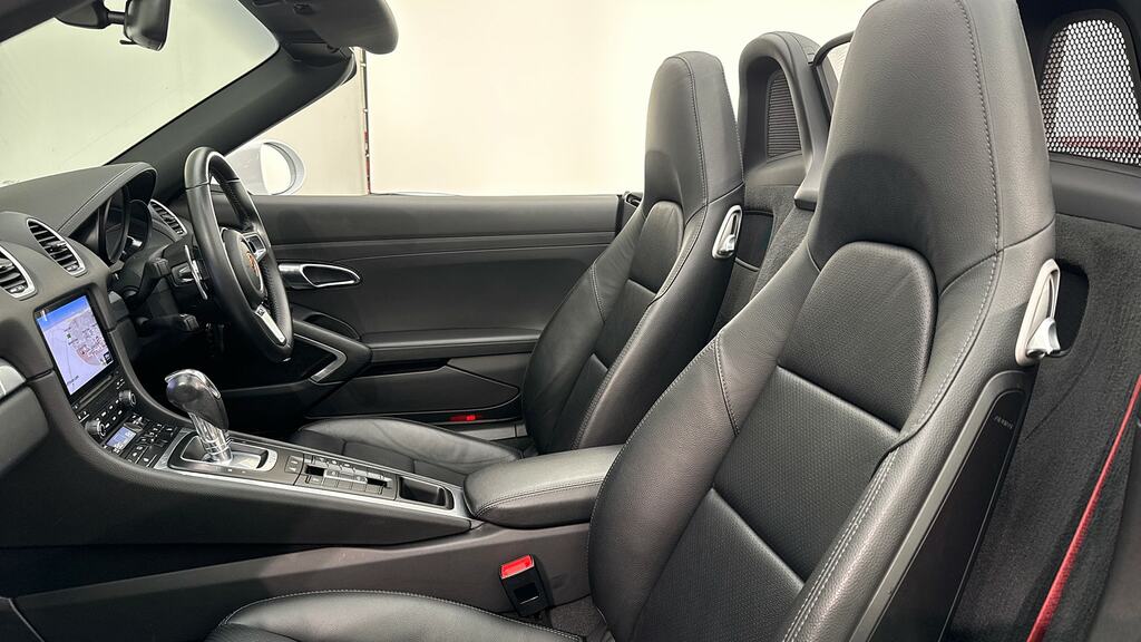 Porsche 718 Boxster 2.0 Pdk White #22