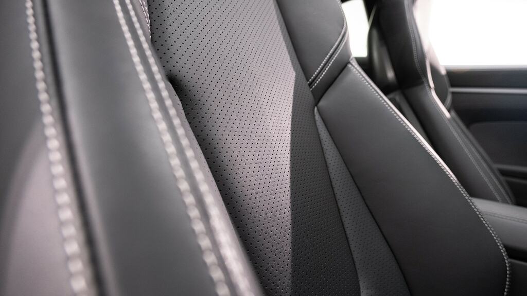 Porsche 911 2dr Pdk Black #41