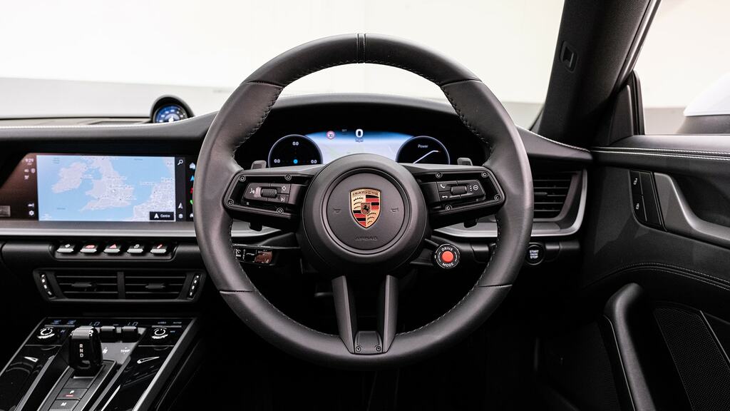 Porsche 911 2dr Pdk Black #17