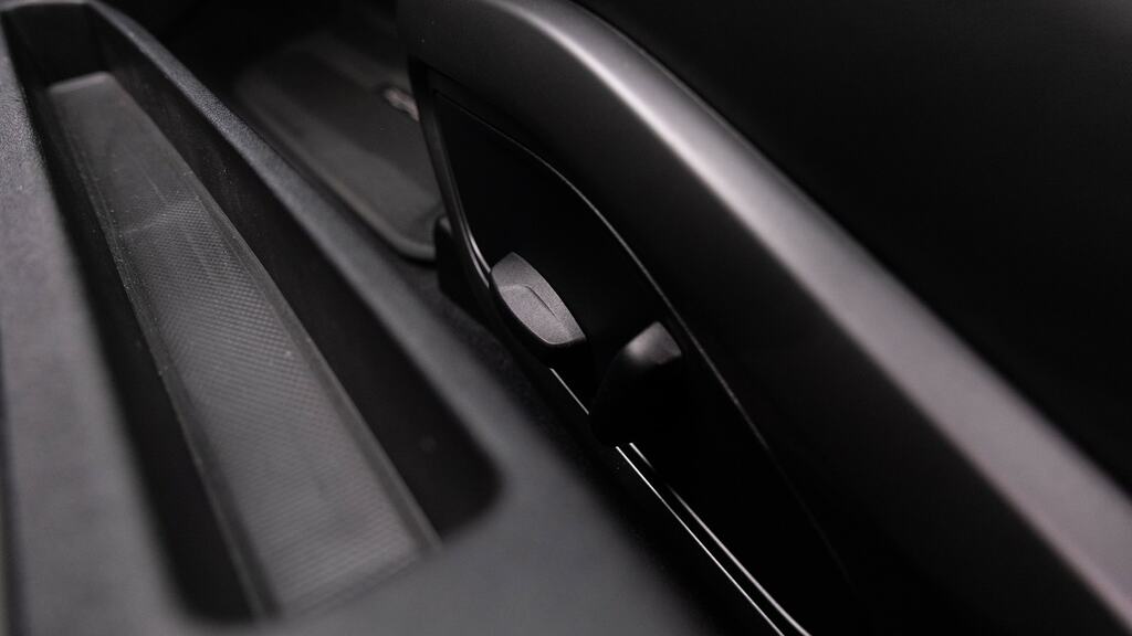 Porsche 911 2dr Pdk Black #43