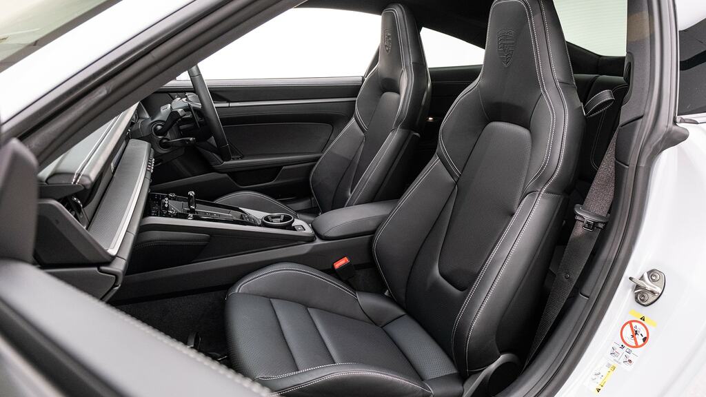 Porsche 911 2dr Pdk Black #14