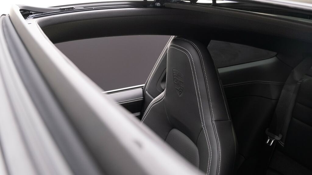 Porsche 911 2dr Pdk Black #46