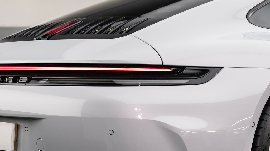 Porsche 911 2dr Pdk Black #26