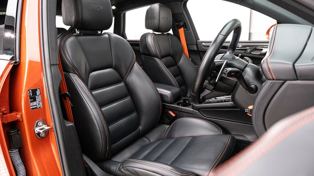 Porsche Macan 5dr Pdk Black #11