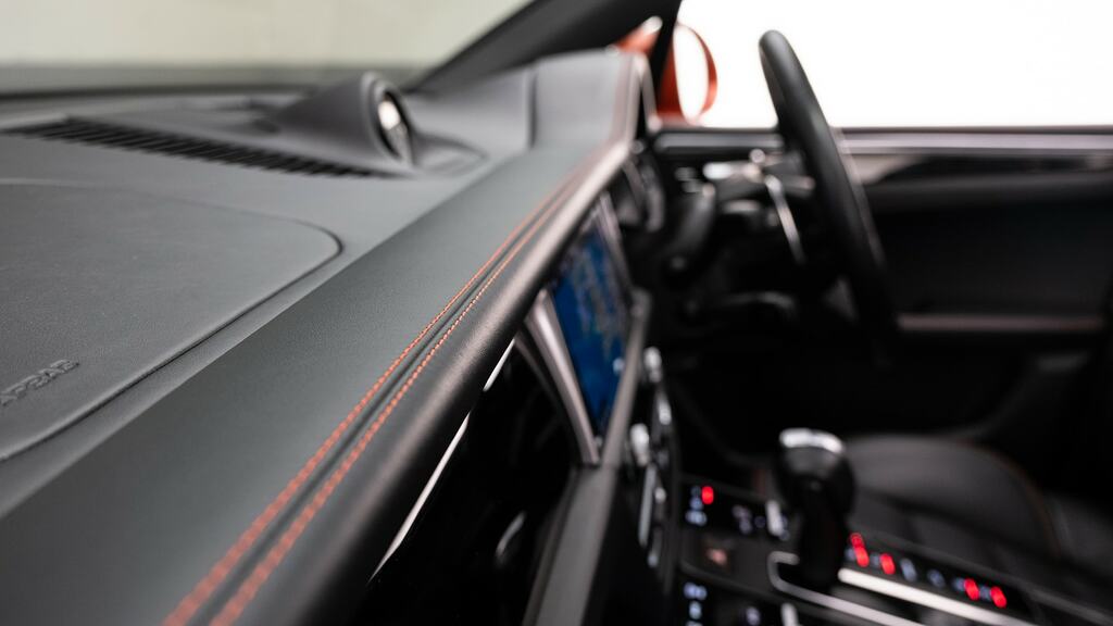 Porsche Macan 5dr Pdk Black #51