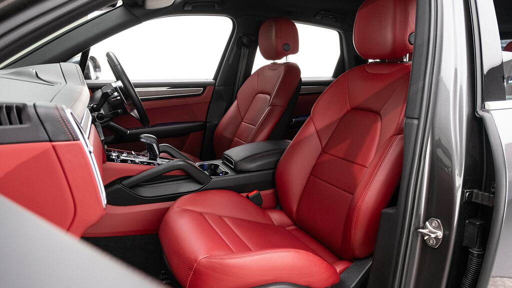Porsche Cayenne V8 Turbo Tiptronic Black #14