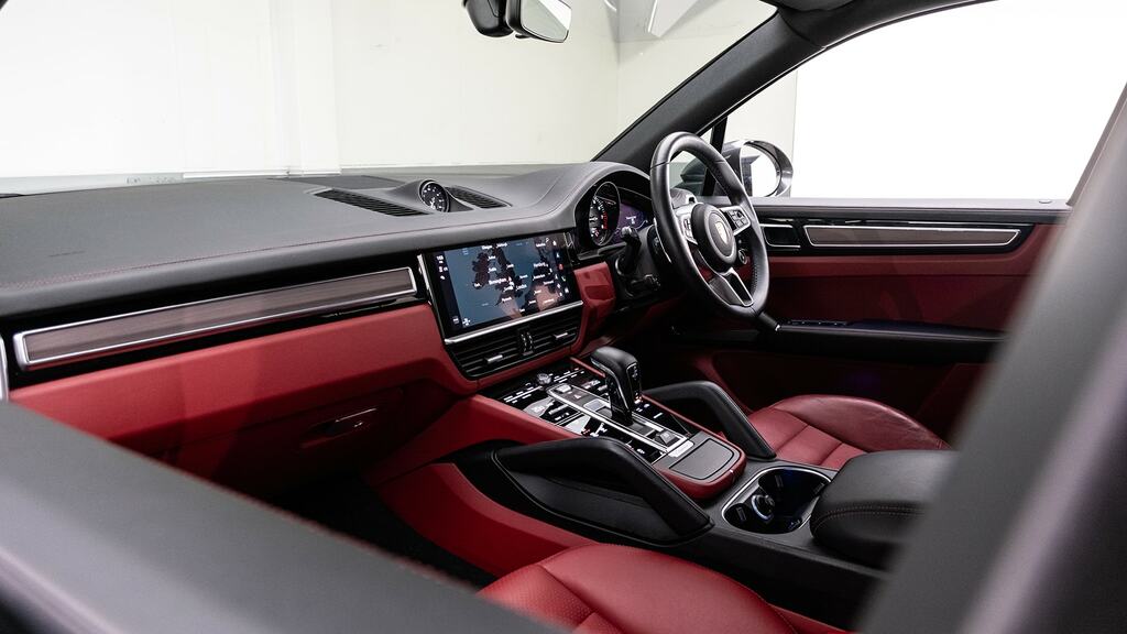 Porsche Cayenne V8 Turbo Tiptronic Black #13