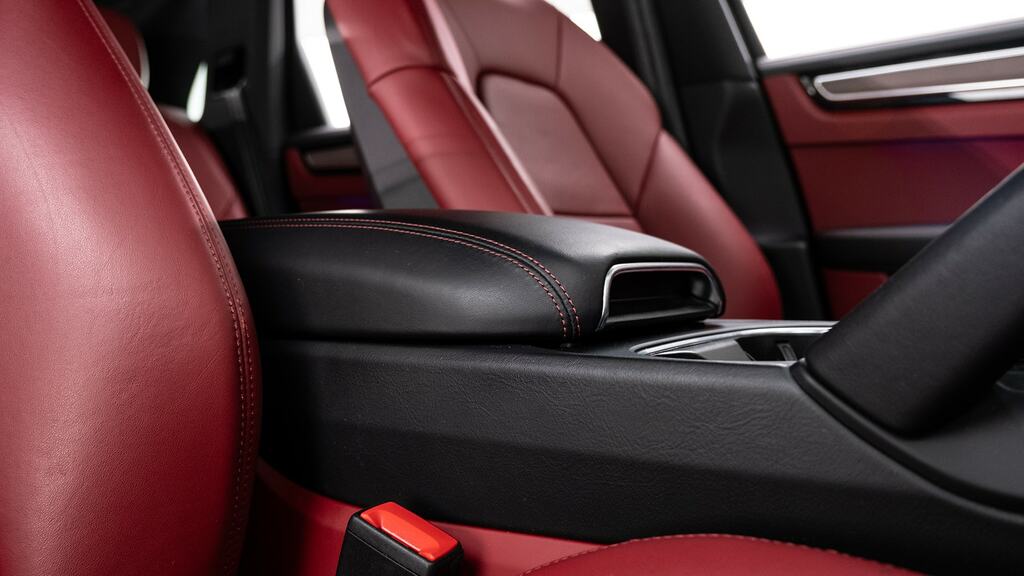 Porsche Cayenne V8 Turbo Tiptronic Black #39