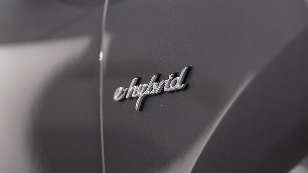Porsche Cayenne V8 Turbo Tiptronic Black #26