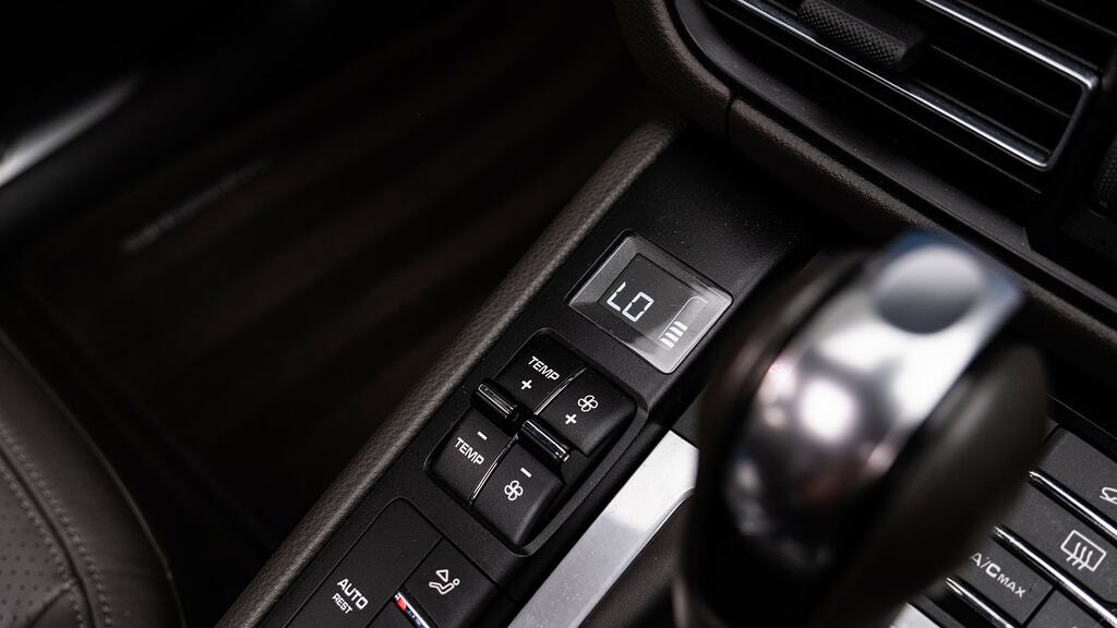 Porsche Macan 5dr Pdk Grey #32