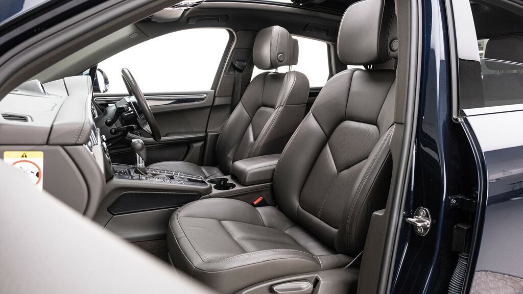 Porsche Macan 5dr Pdk Grey #14