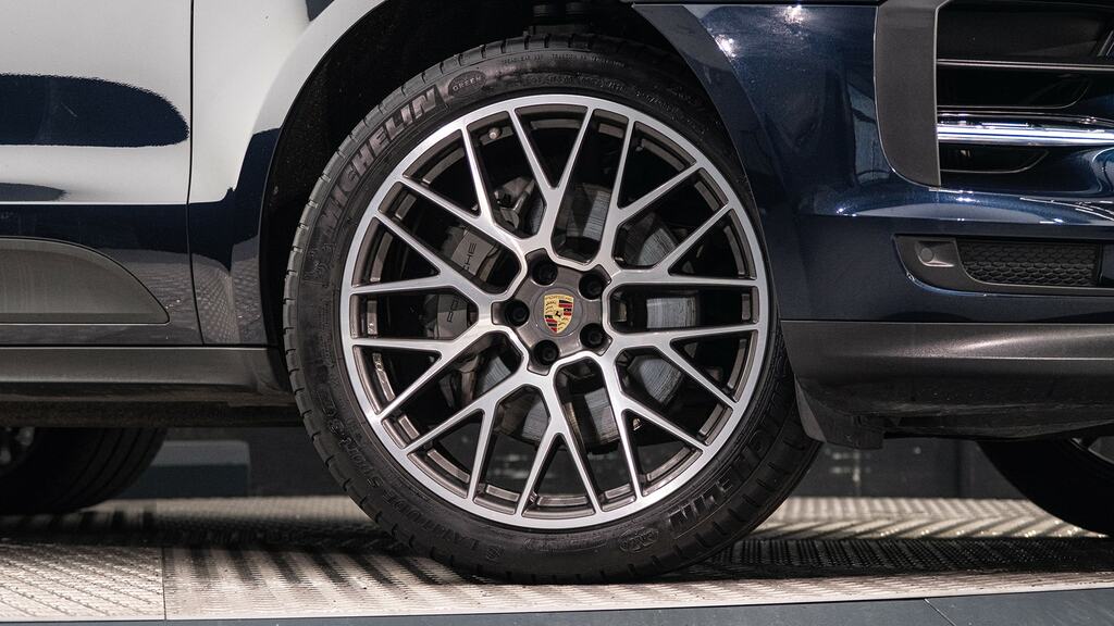 Porsche Macan 5dr Pdk Grey #9