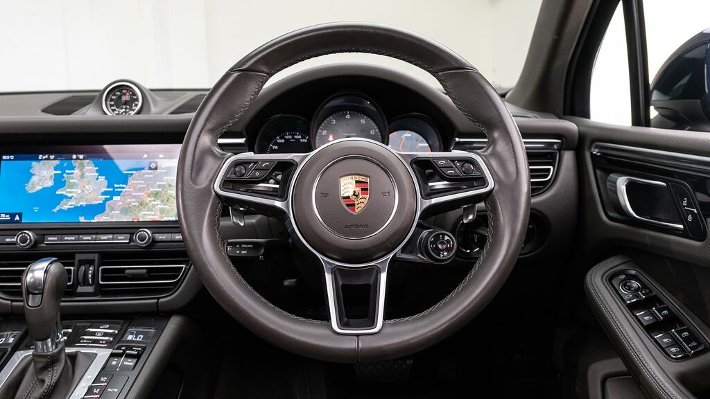 Porsche Macan 5dr Pdk Grey #17