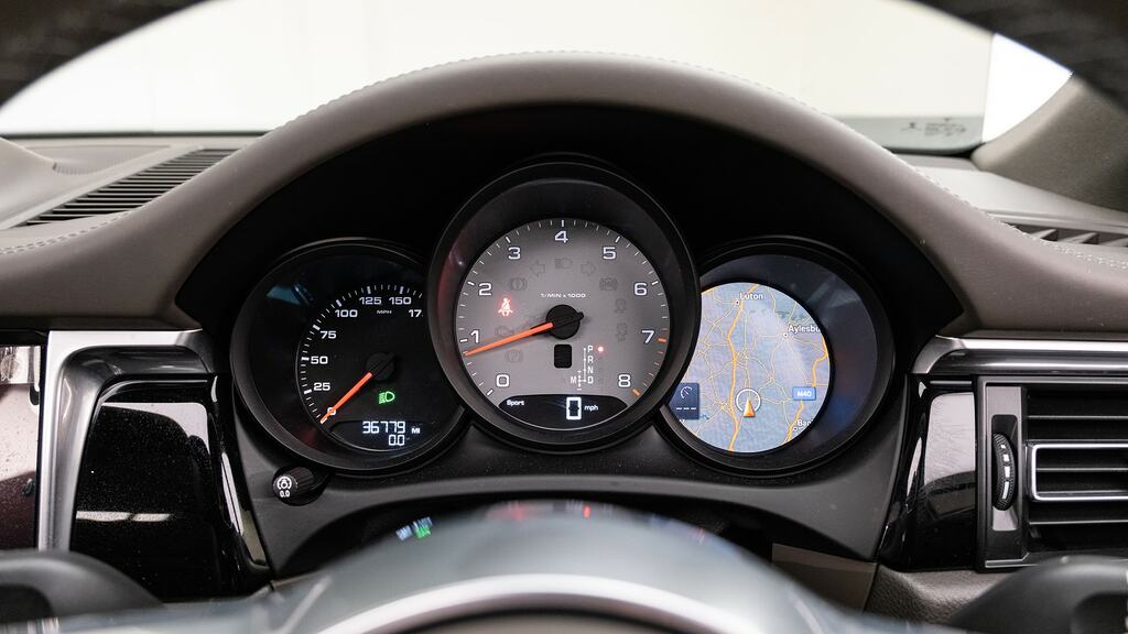 Porsche Macan 5dr Pdk Grey #16