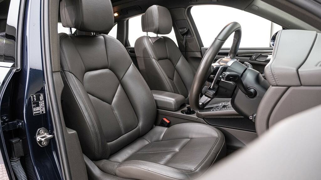 Porsche Macan 5dr Pdk Grey #11