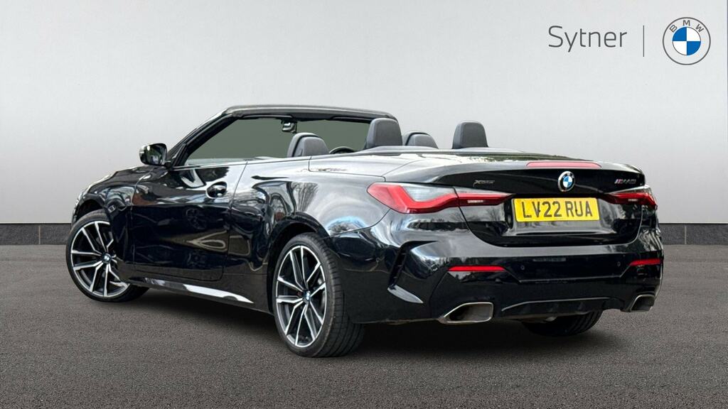 BMW 4 Series M440i Xdrive Mht Step Black #2