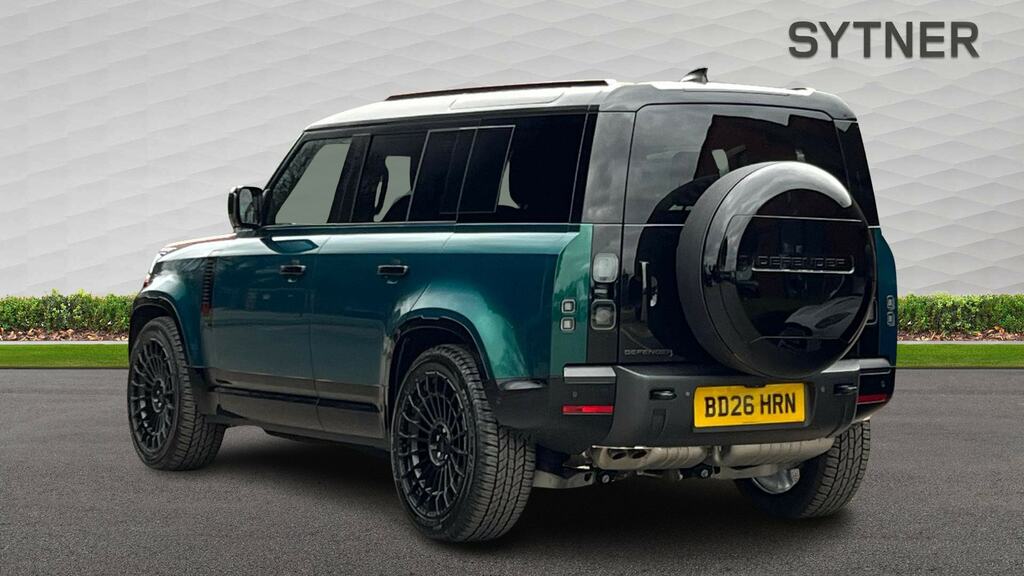 Land Rover Defender 110 3.0 D350 X-dynamic Se 110 Green #2