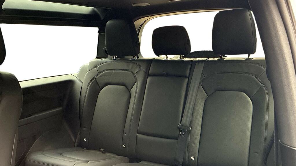 Land Rover Defender 90 3.0 D250 X-dynamic Hse 90 Grey #4