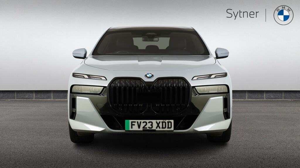BMW i7 Excellence Black #16