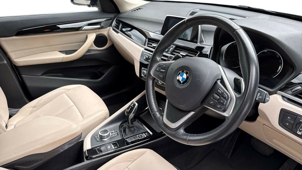 BMW X1 Sdrive 20I Xline Step Black #6