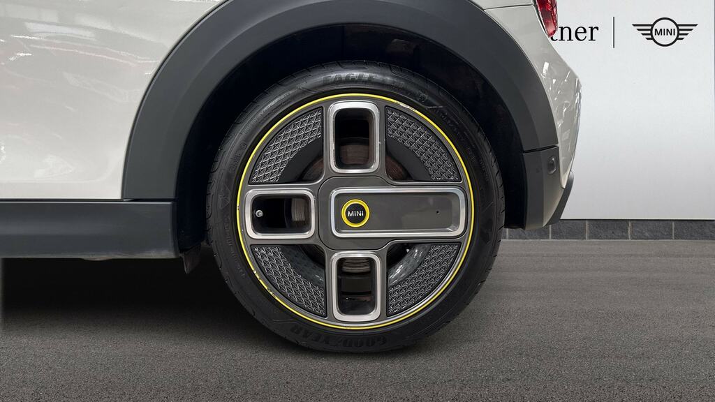 Mini Electric 32.6Kwh Level 2 Green #14