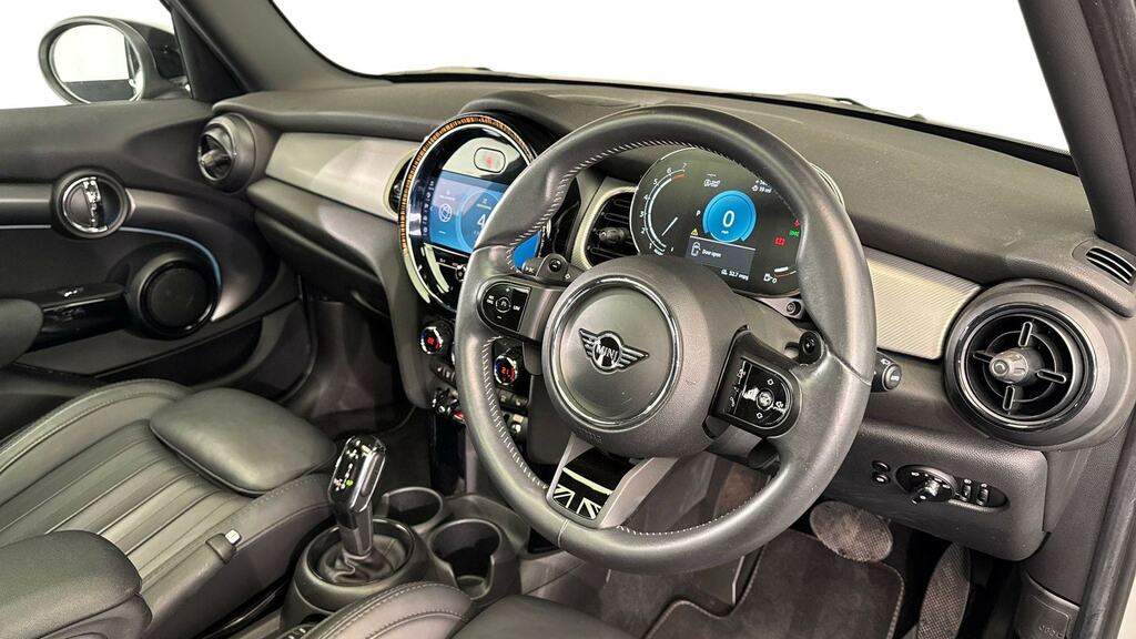 Mini Hatch 2.0 Cooper S Exclusive Comfortnav Pack Silver #6