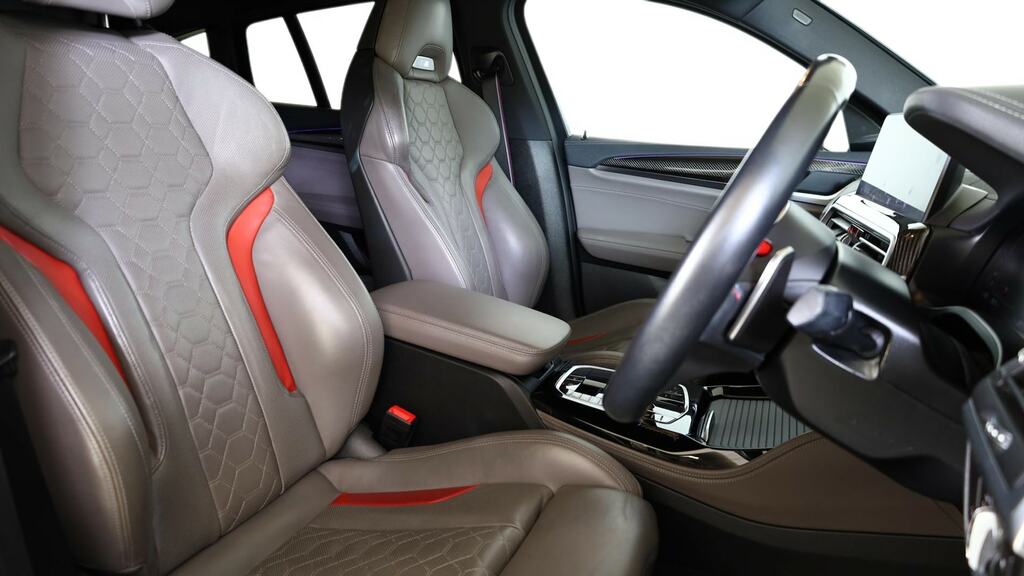 BMW X4 M M Competition White #10