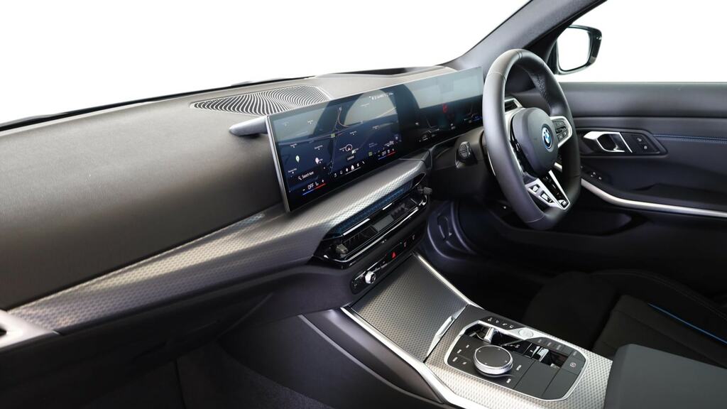 BMW 3 Series Sport White #7